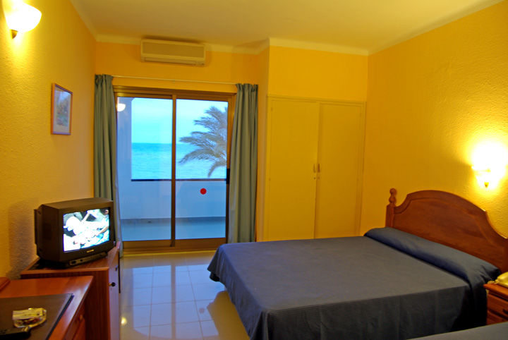 Medplaya Hotel Vistamar Costa Dorada 霍斯皮塔勒·德尔英福 外观 照片